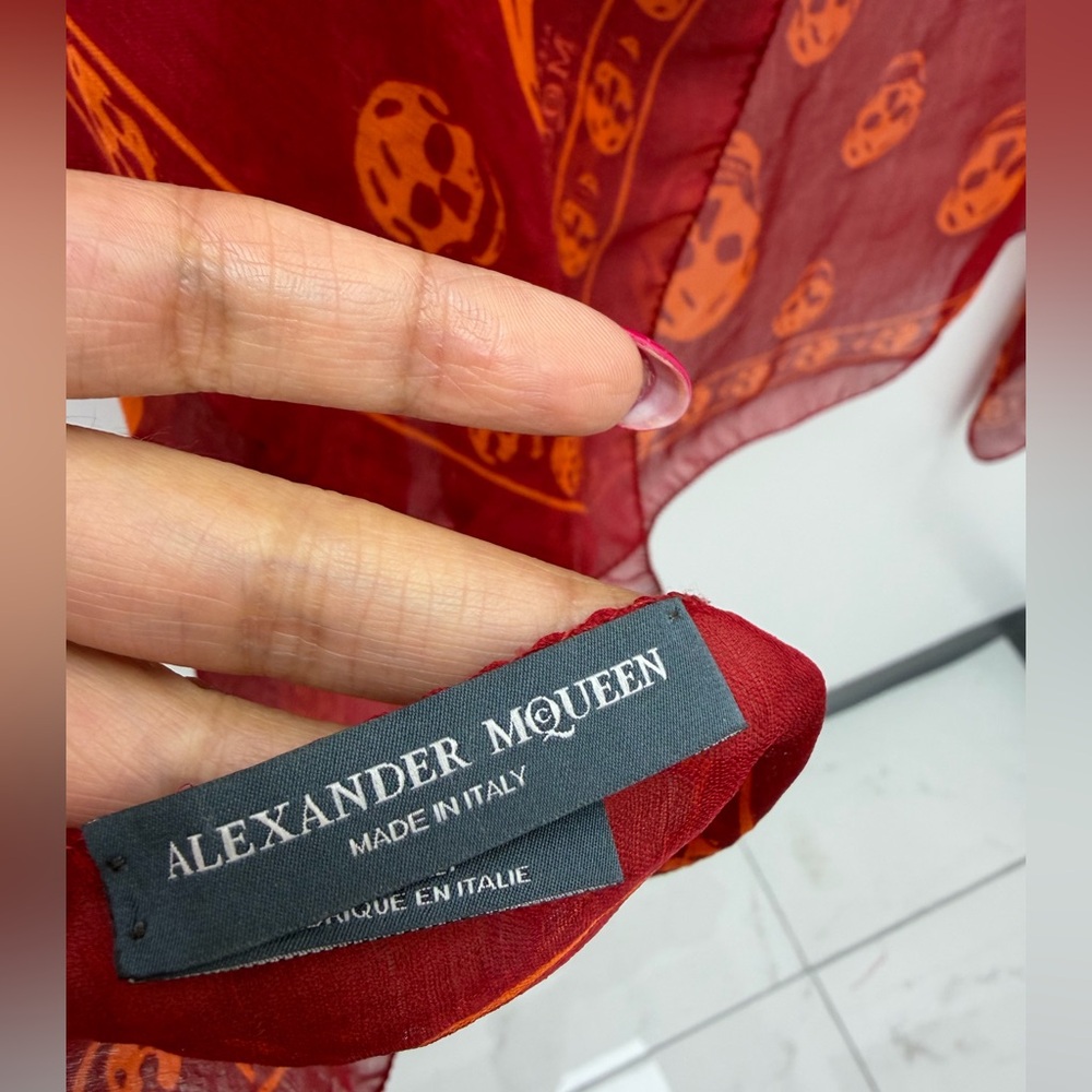 Authentic Alexander McQueen Red & Orange Skull Silk Chiffon Scarf Iconic Design - Picture 5 of 9